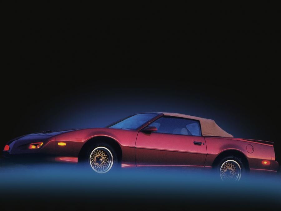  Pontiac Firebird Trans Am Convertible 1991 года  (фото 3 из 3)